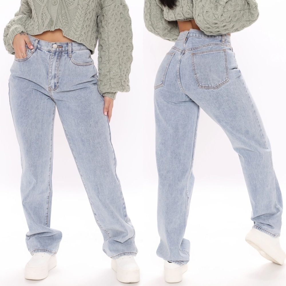 Fashionnova- Light Wash Mid Rise Straight Leg Slouchy Jeans Everyday Size 15